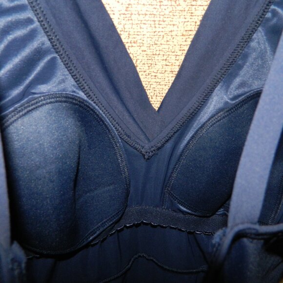 Lands' End Tummy Control Surplice Swim Dress Size 10 (D-13) - Picture 4 of 5